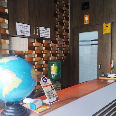 Neenava Dormitory Мумбаи Экстерьер фото